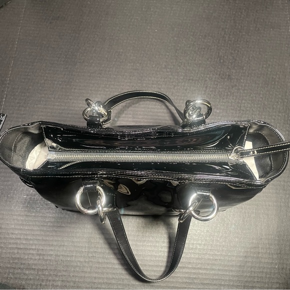 Coach Black Patent Leather Tote Excellent, classy, LIKE NEW VERY WELL CARED FOR - Picture 8 of 17